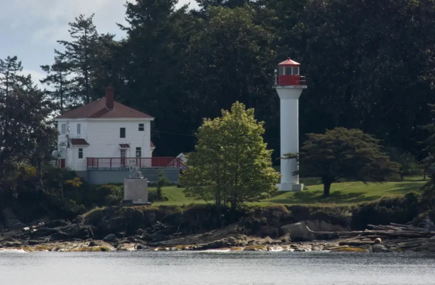 Active Pass Lighthouse on Mayne Island, as seen from the water